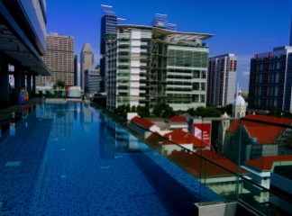 7th floor infinity pool, Mercure Singapore Bugis hotel